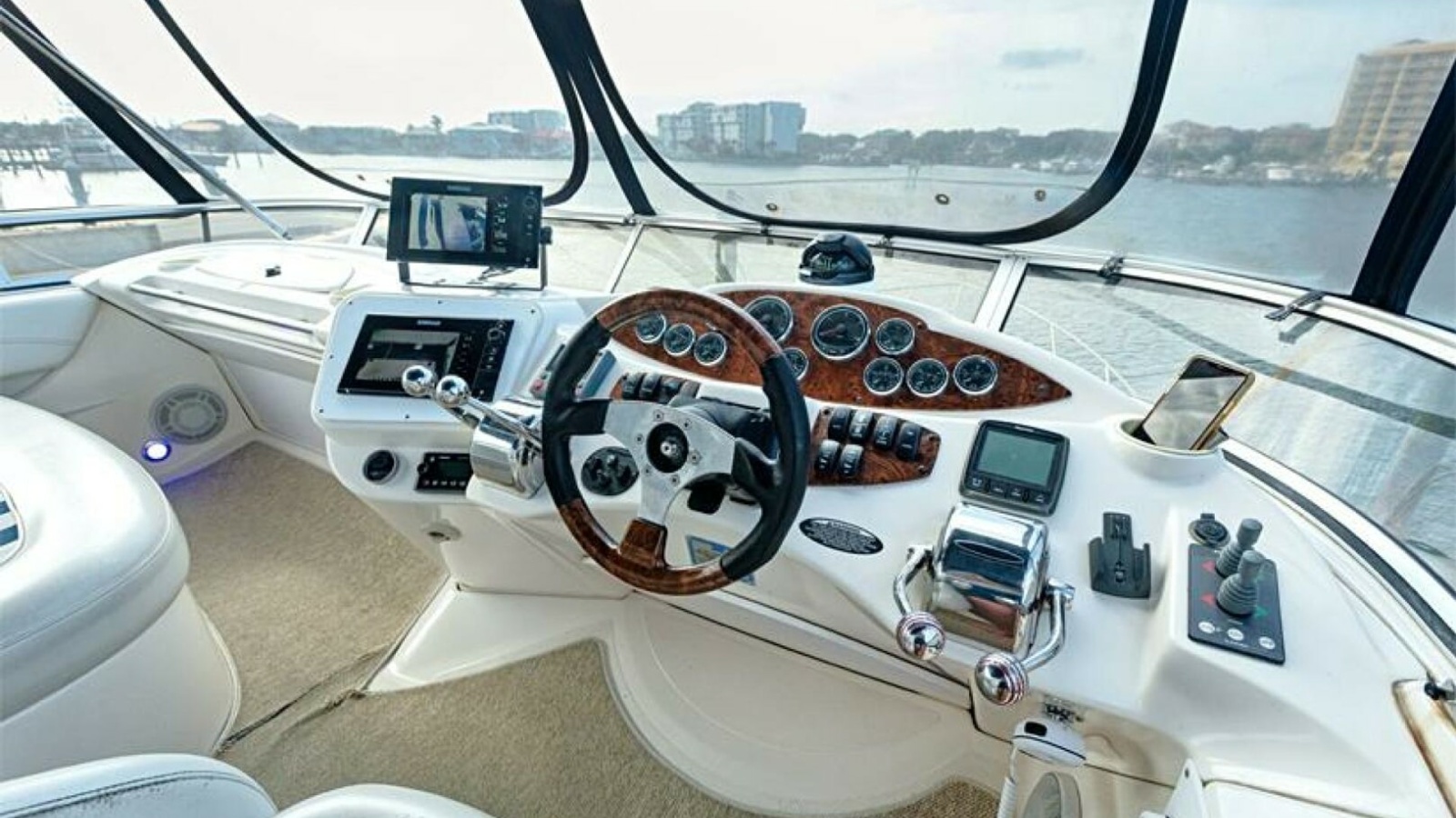 Helm Station with Panoramic View