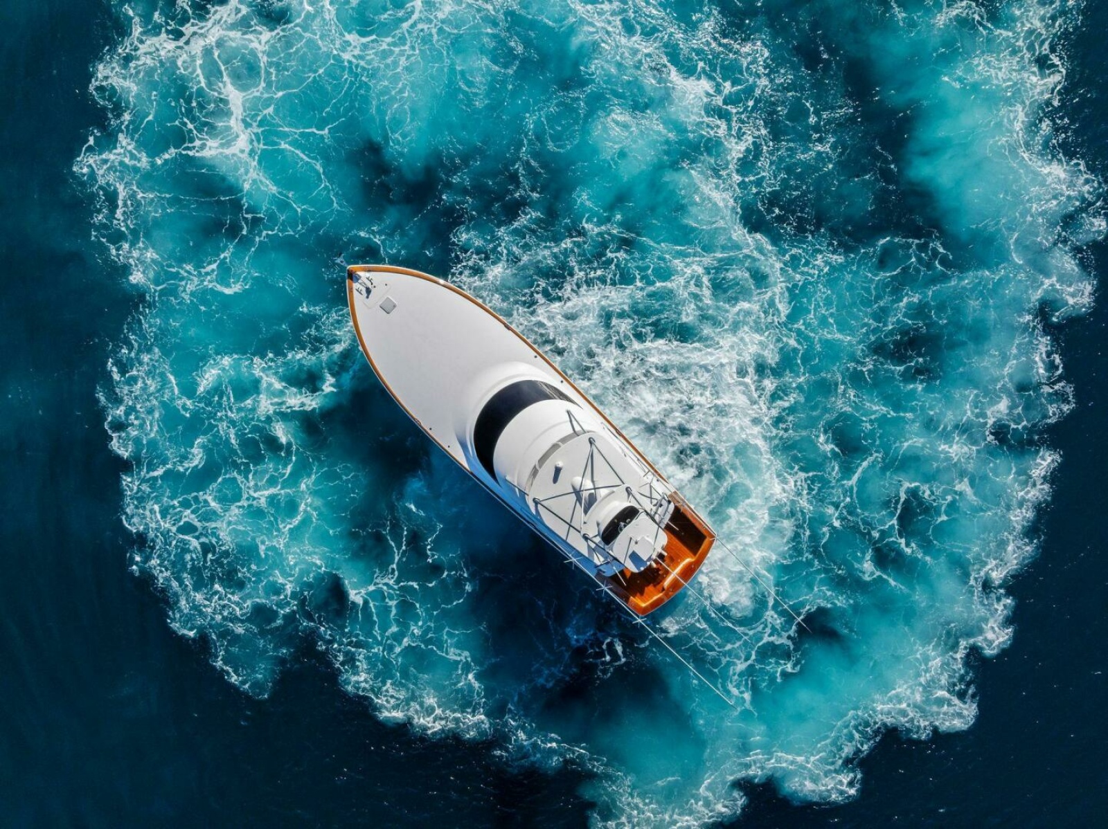 64' 2023 Viking 64 Convertible