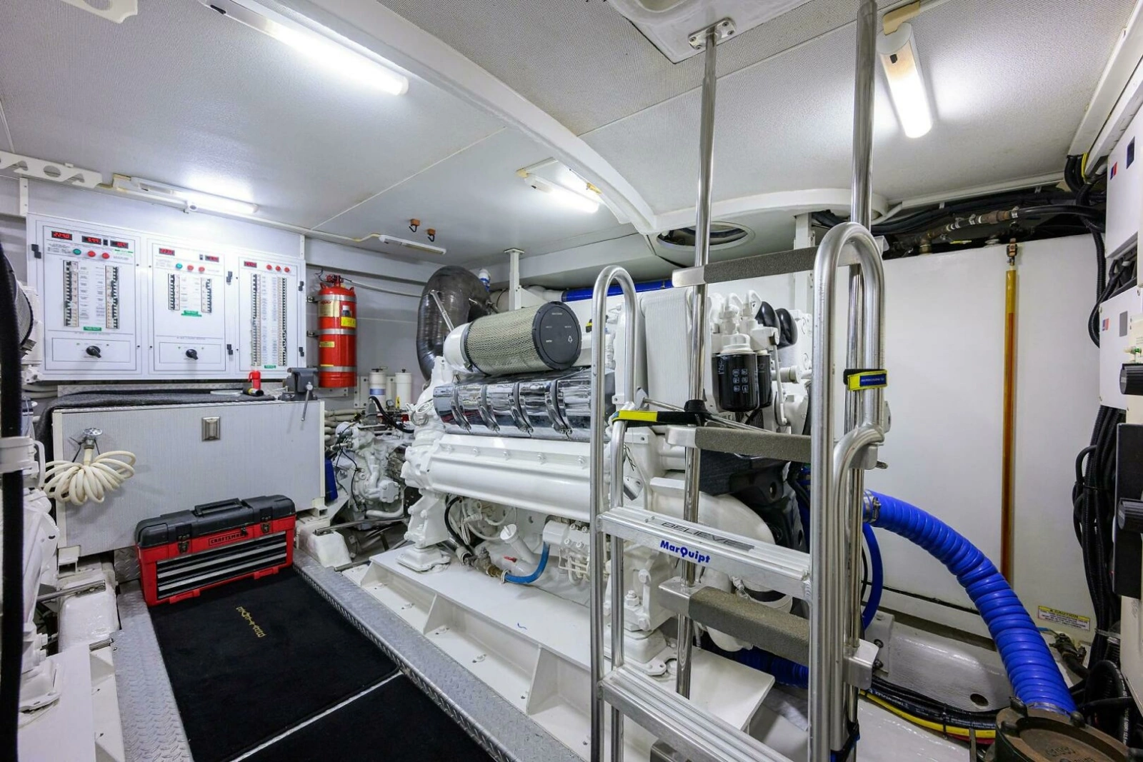 2005 Marquis 65 Motor Yacht