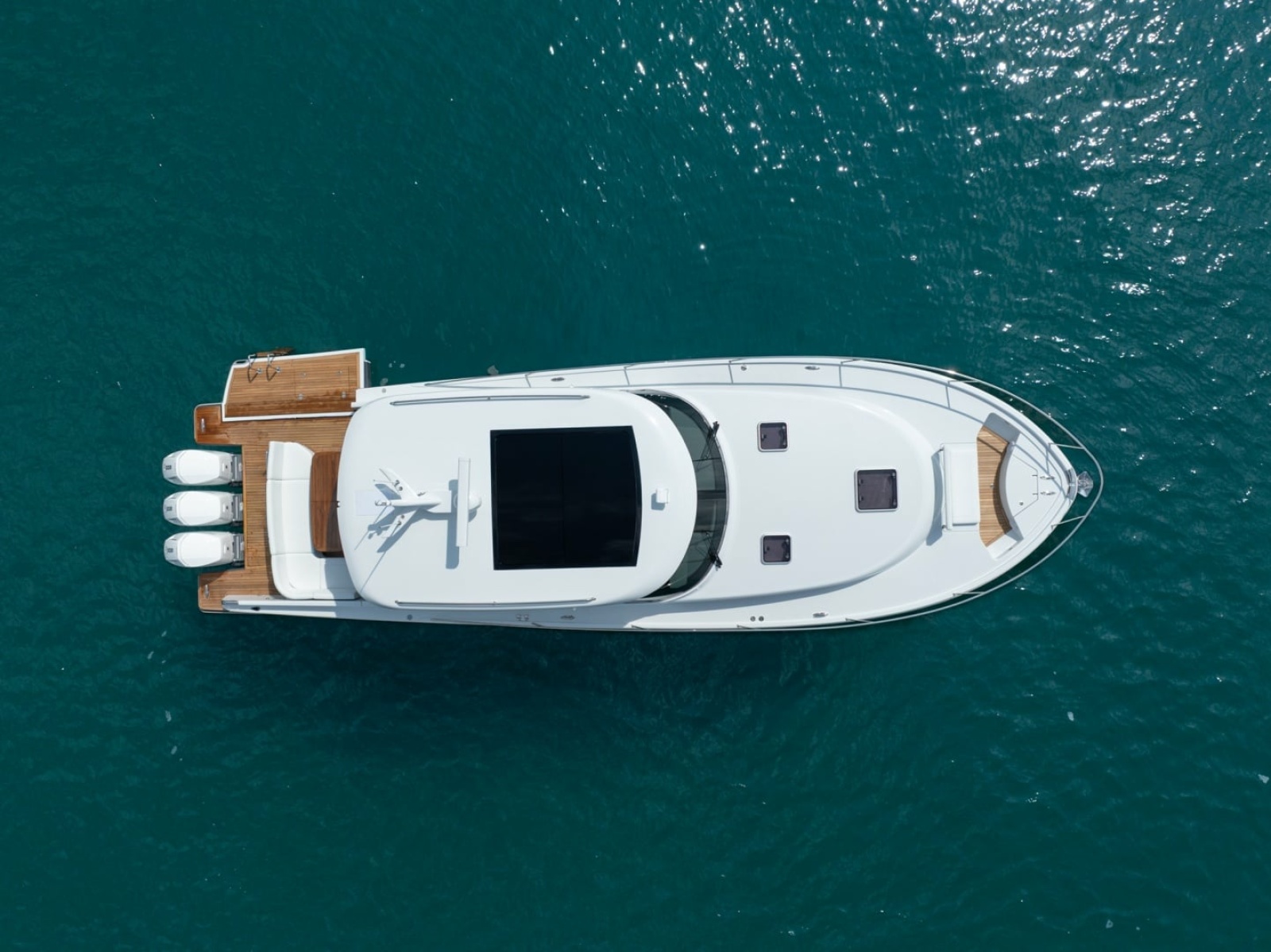 Eclipse 50 - STINGRAY GRAY - Exterior Profile