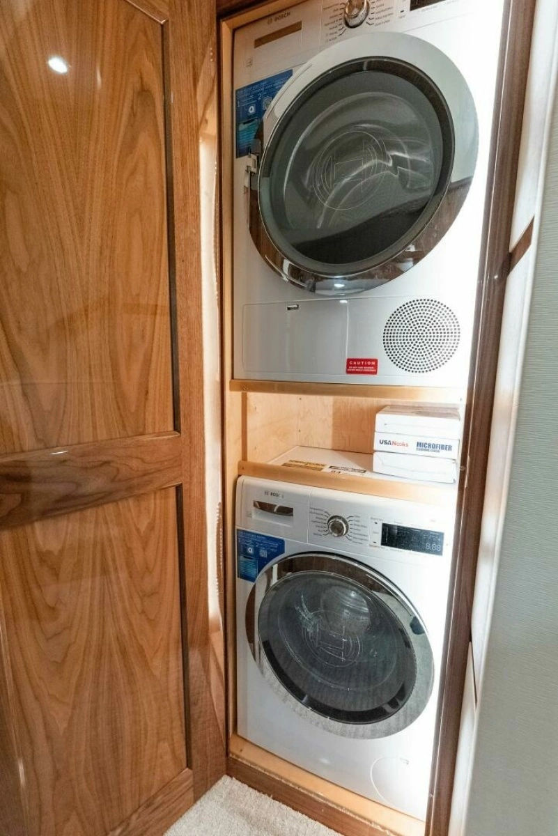 2022 Viking 68 Enclosed Bridge- PIPE DREAM- Laundry