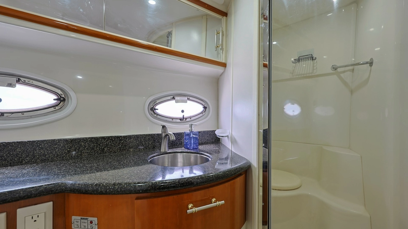 Elegant Ensuite Bathroom