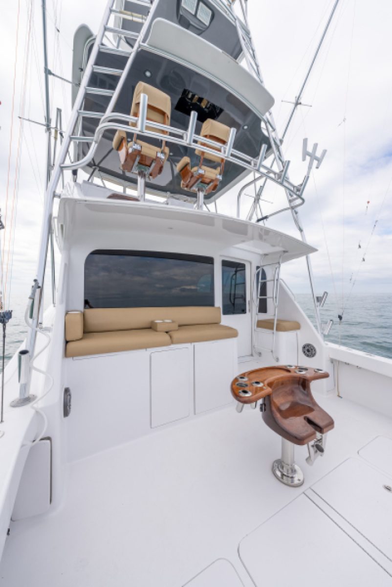 45' 2003 Viking 45 Convertible