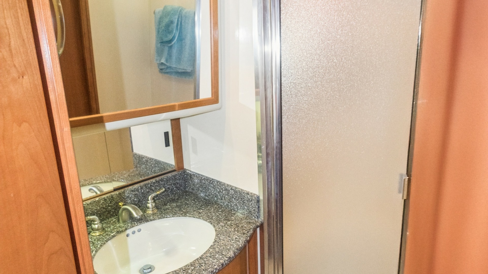 En Suite Bathroom with Shower