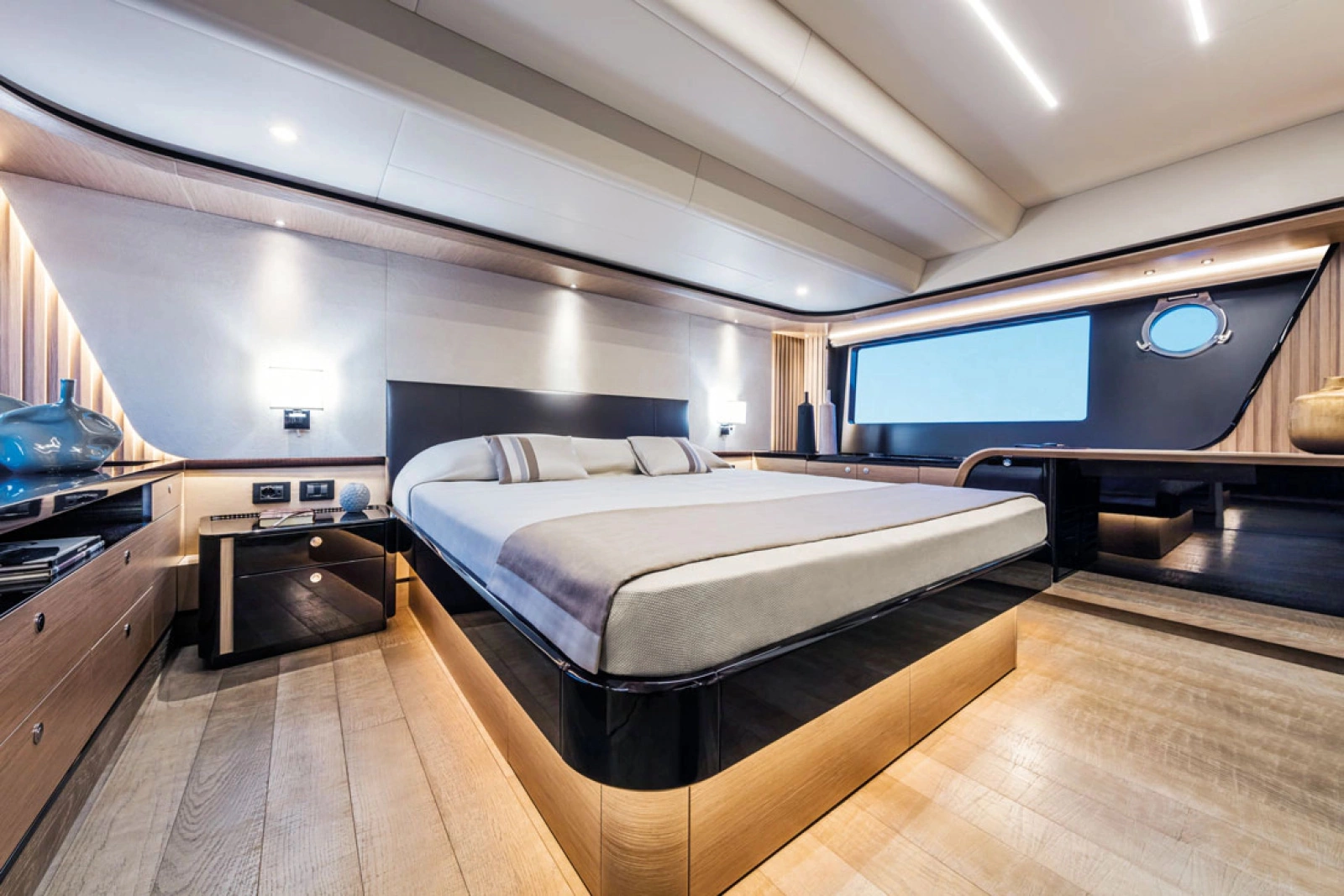 NAVETTA 58 58ft Absolute Yacht For Sale