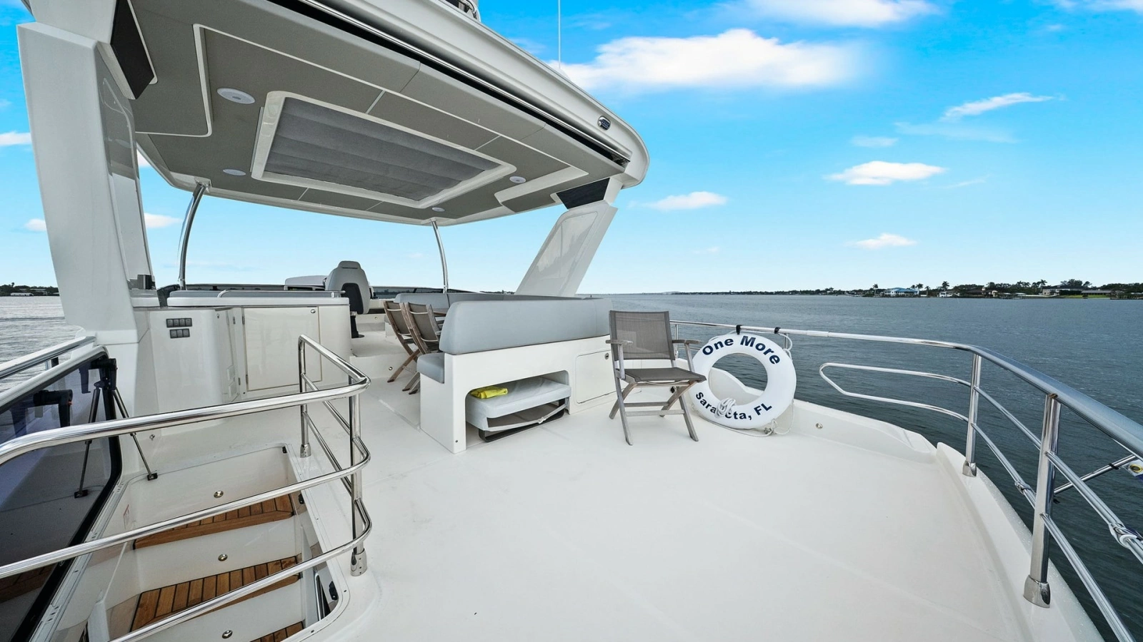Spacious Flybridge with Seating Area