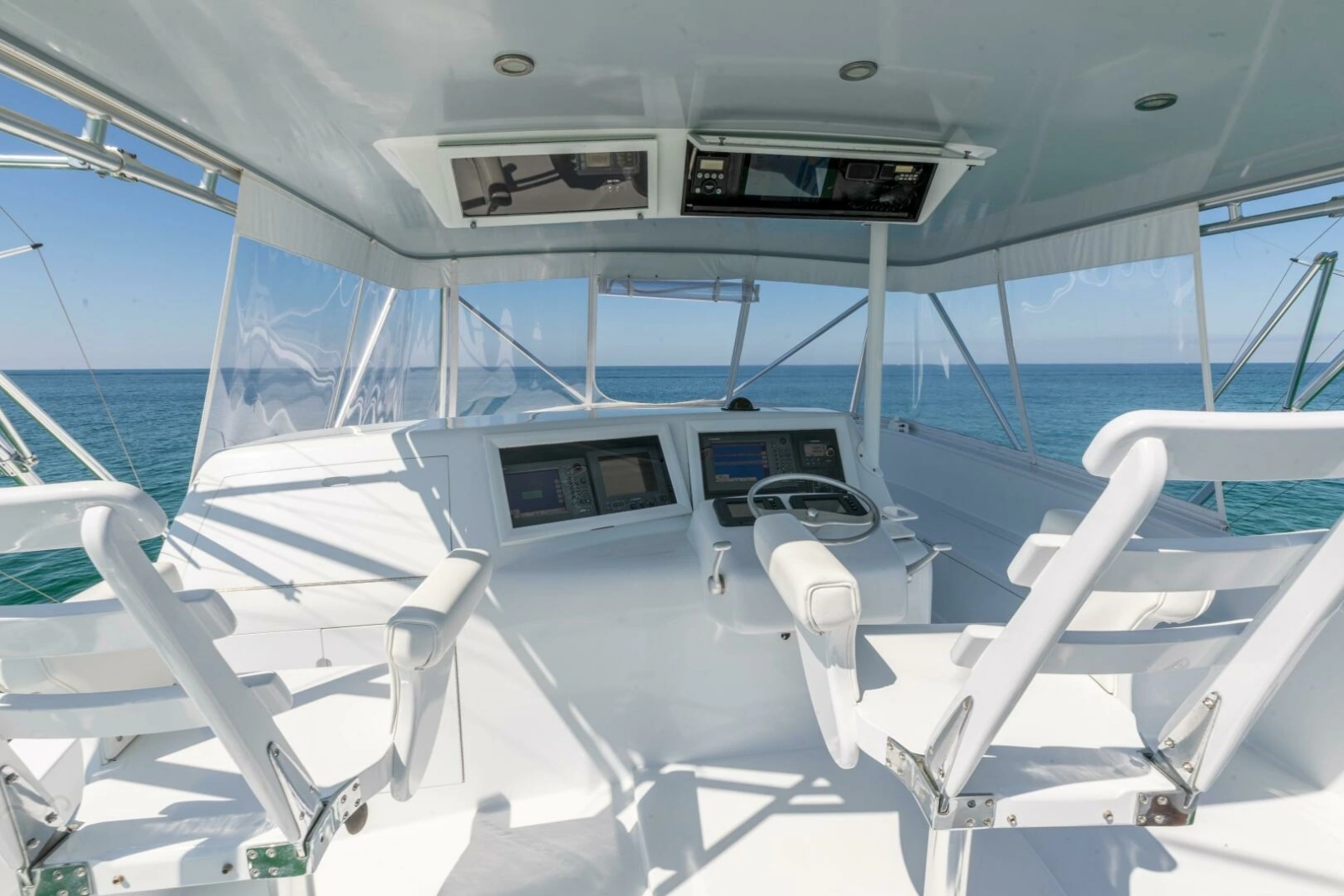 1998 Miller Marine 60' Convertible CAT'N'AROUND-Helm 1