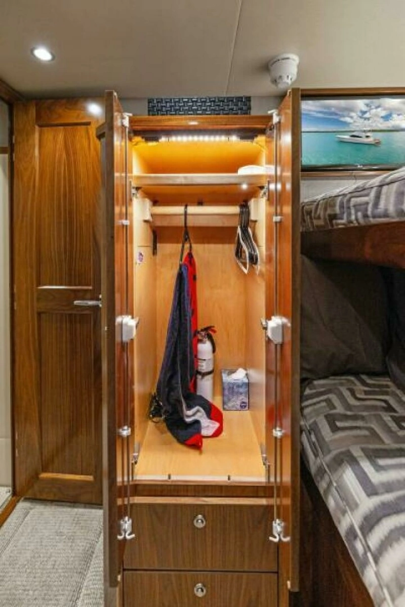 2021 Viking 68 CNV 'Plan B'