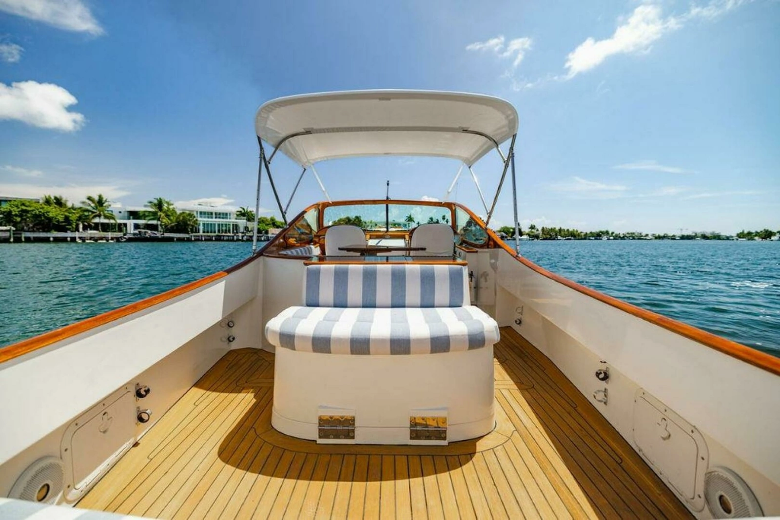 2004 Hinckley Talaria 29 R