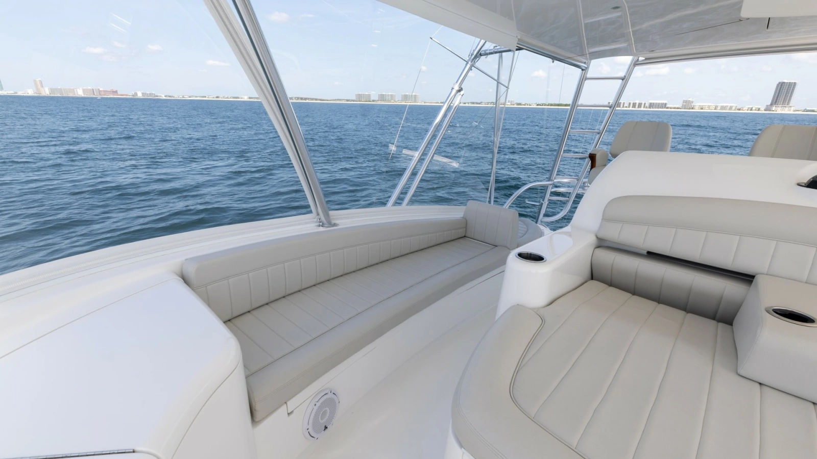 Flybridge Seating with Ocean View