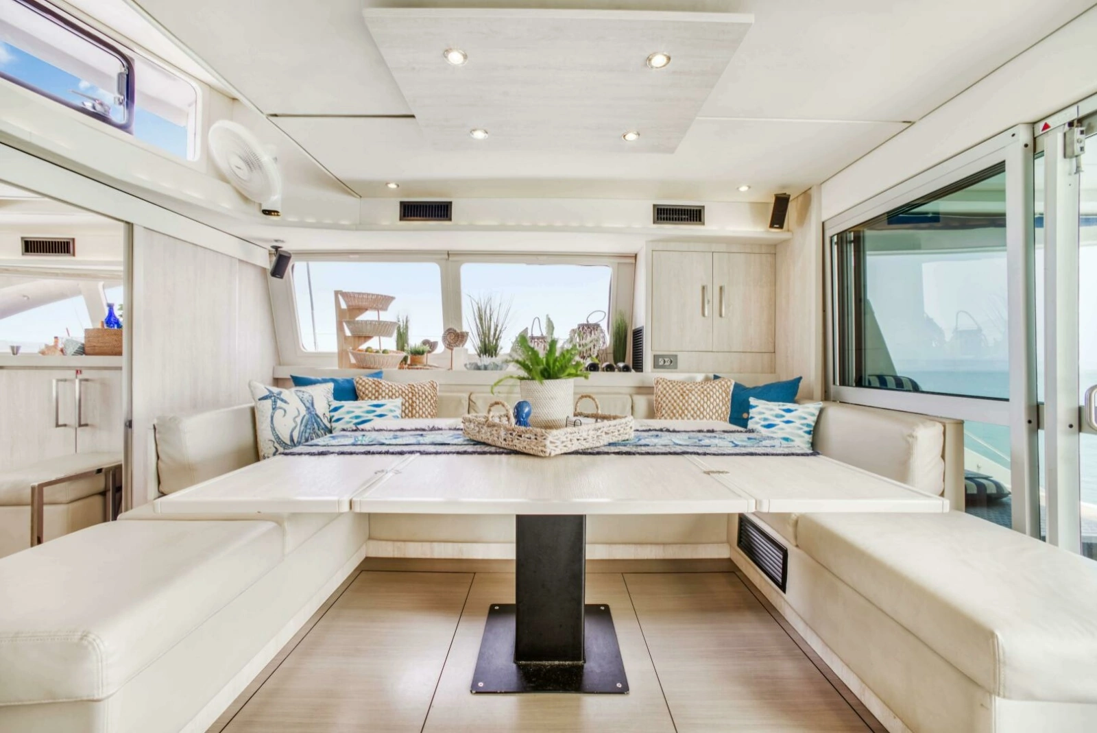 2016 Leopard 58 Catamaran