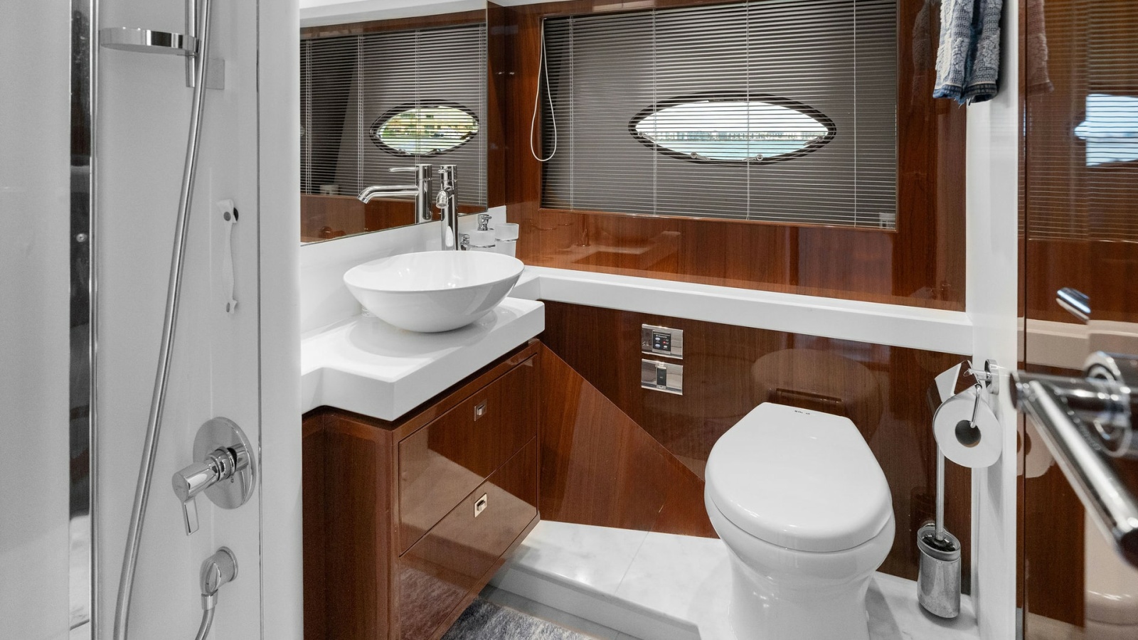 Luxurious Ensuite Bathroom