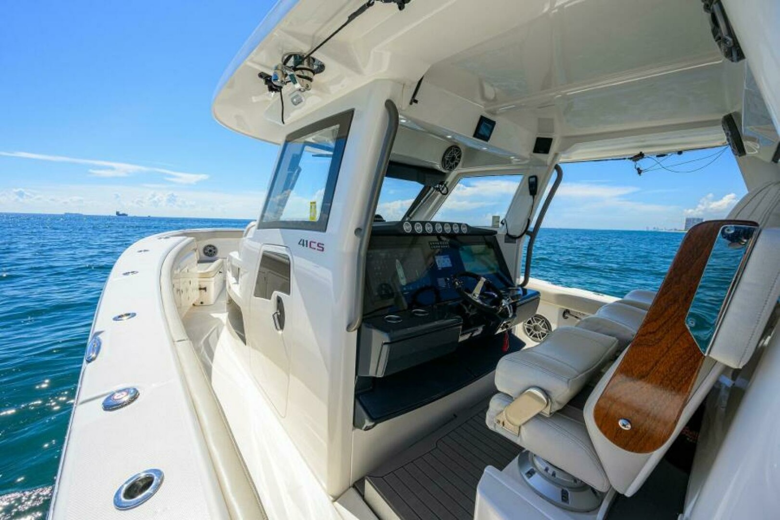 Solace 41 Helm Seating and Electronics