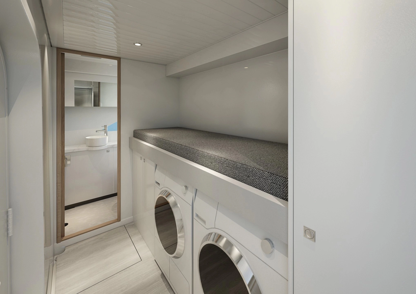 585 SUV 58ft Riviera Yacht For Sale