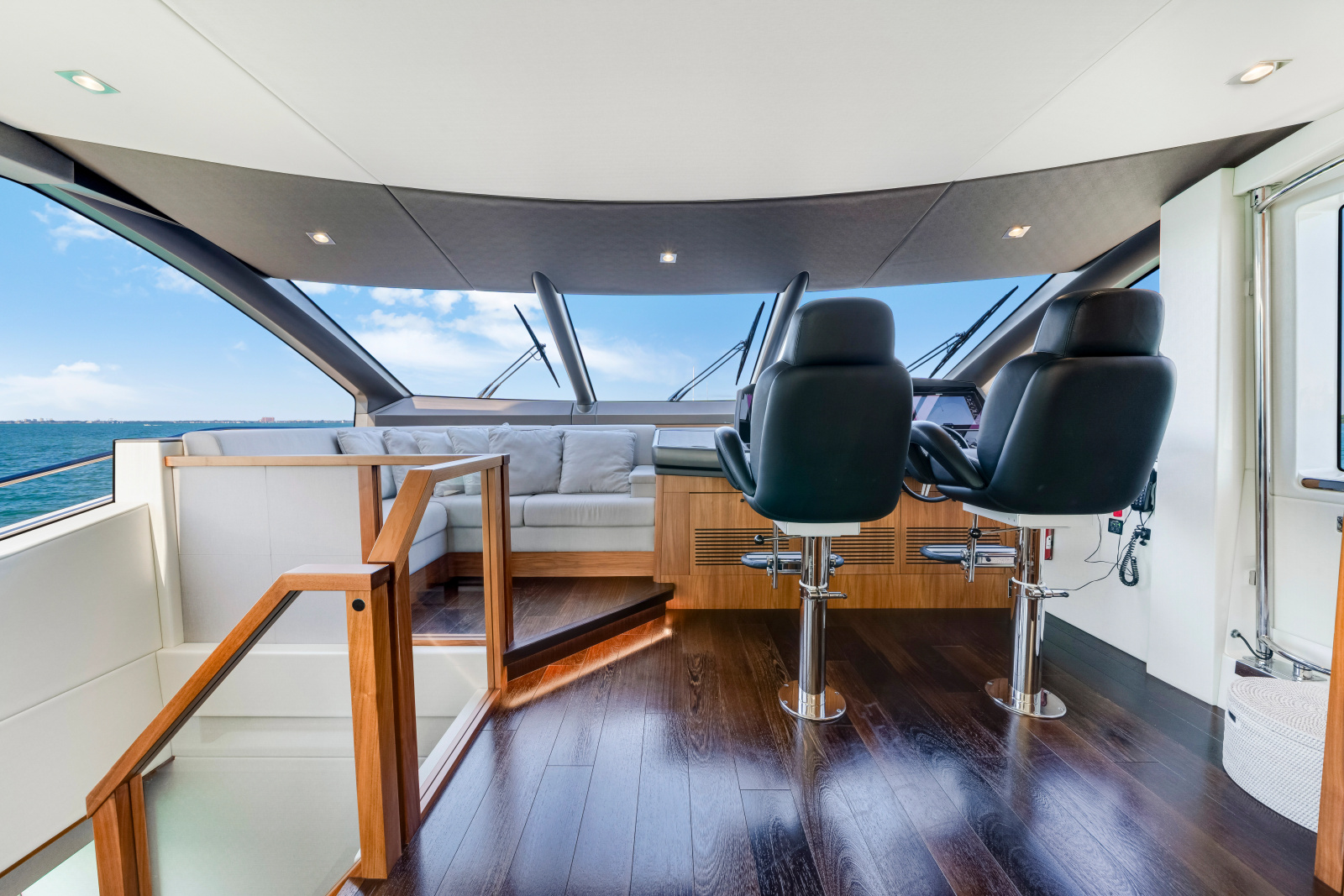 2020 Sunseeker 76 Yacht