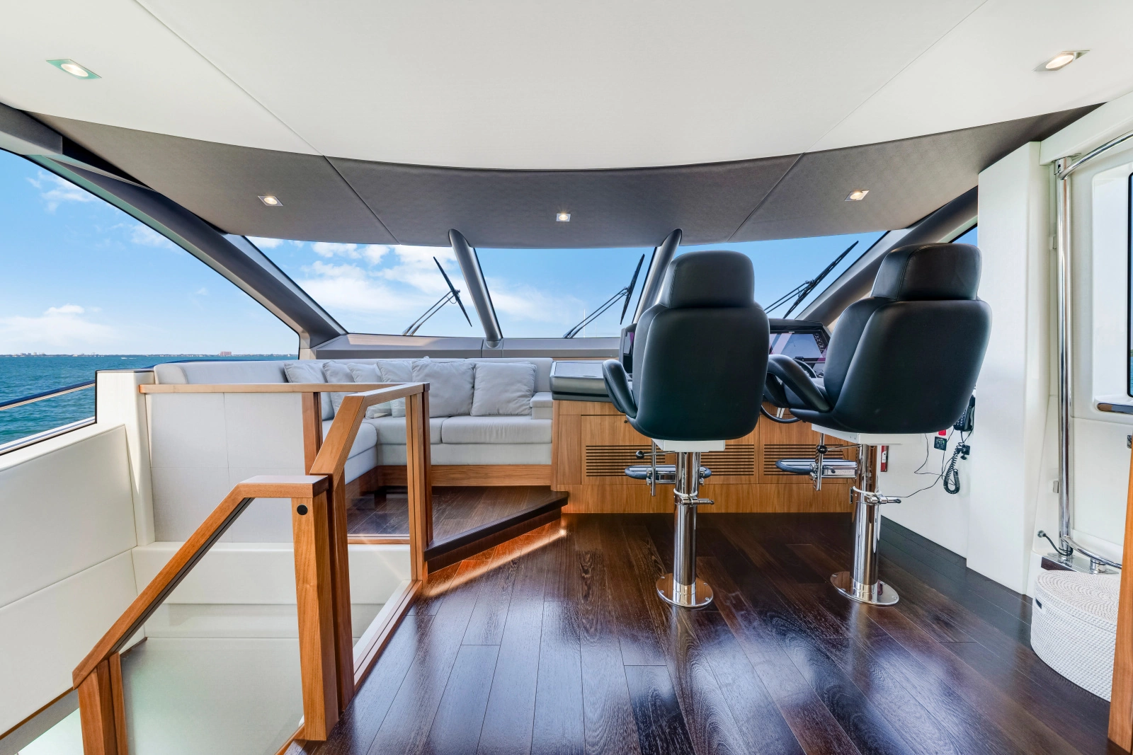2020 Sunseeker 76 Yacht