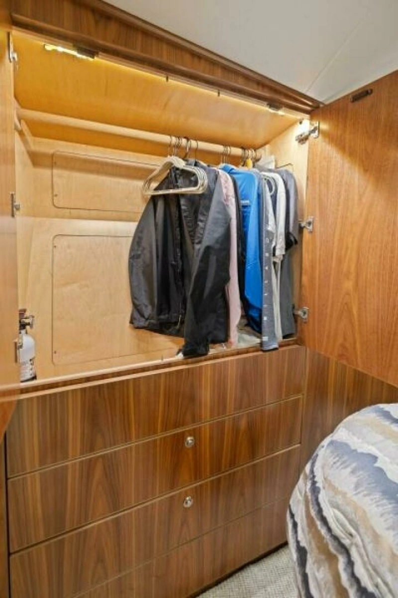 2021 Viking 68 CNV 'Plan B'