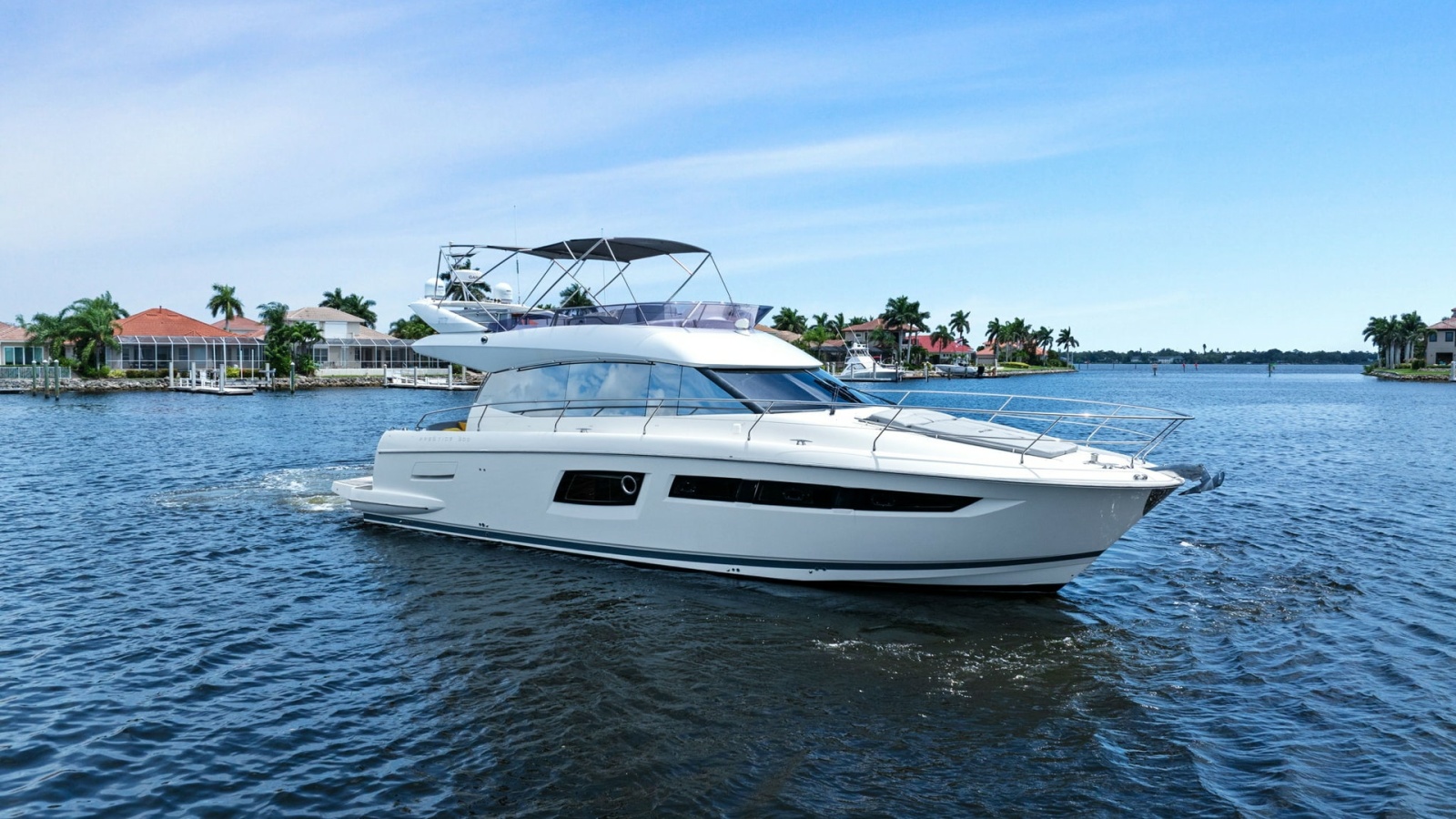 Side View of Prestige 500 Fly