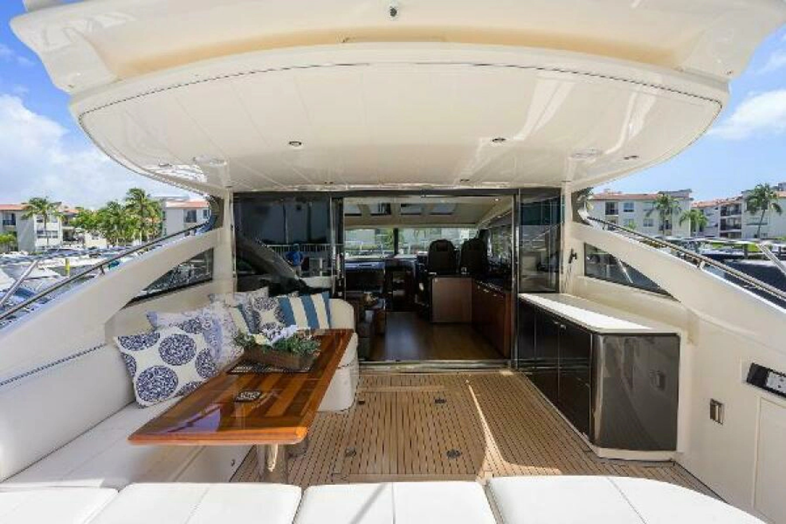 2013 Princess V62 Express Cruiser