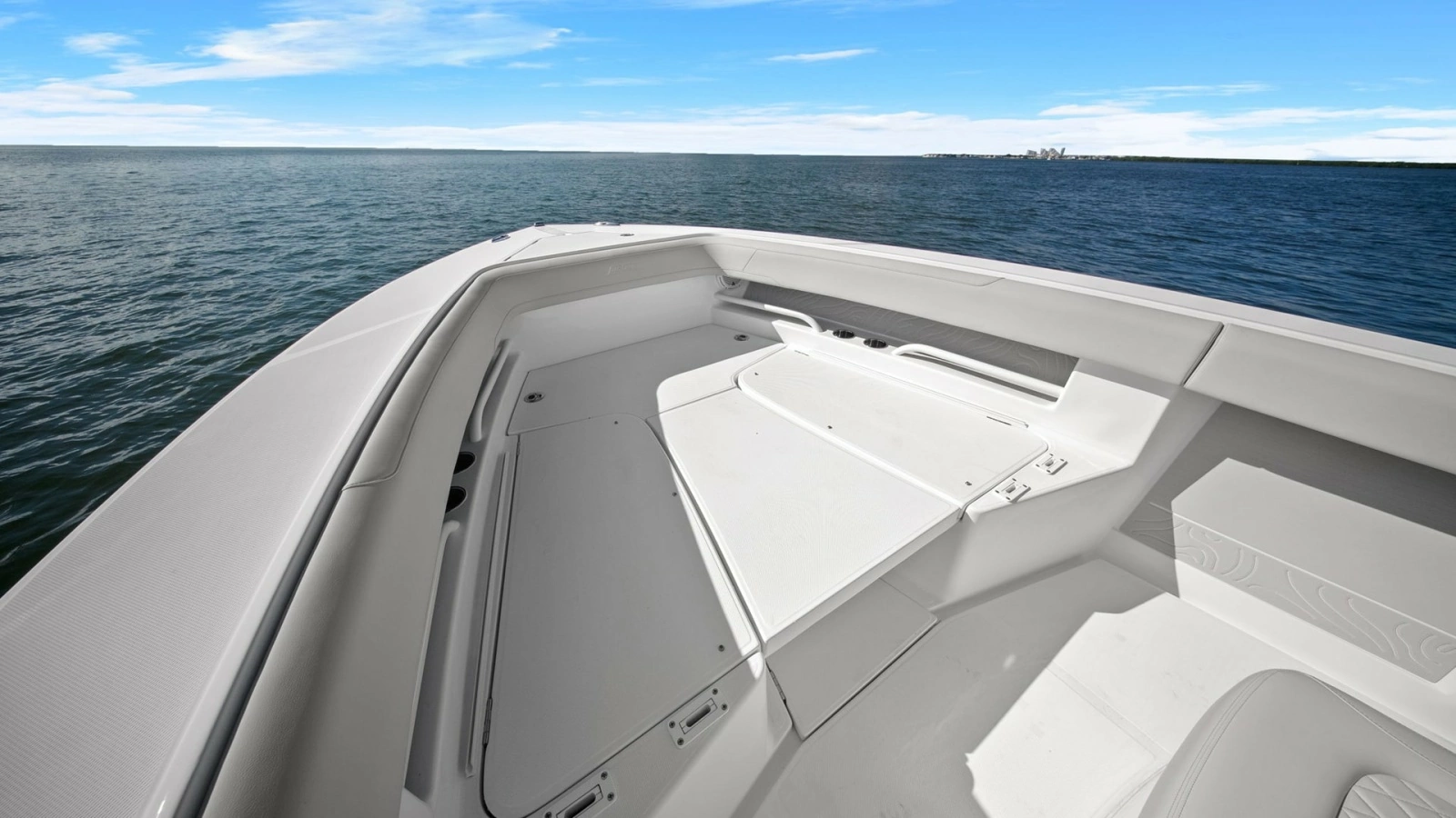 Spacious Bow Seating Area