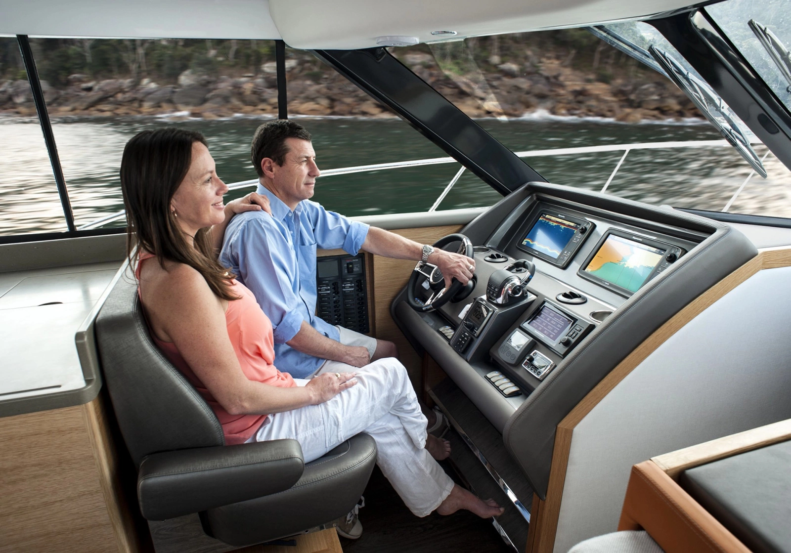 445 SUV 44ft Riviera Yacht For Sale