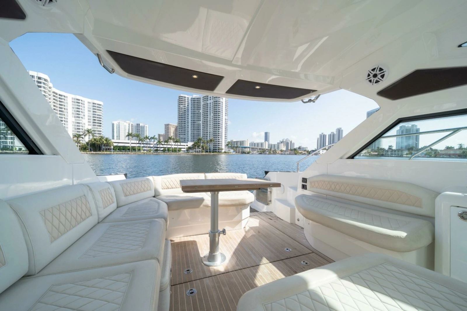 Beneteau 40 - Tis the Seasun
