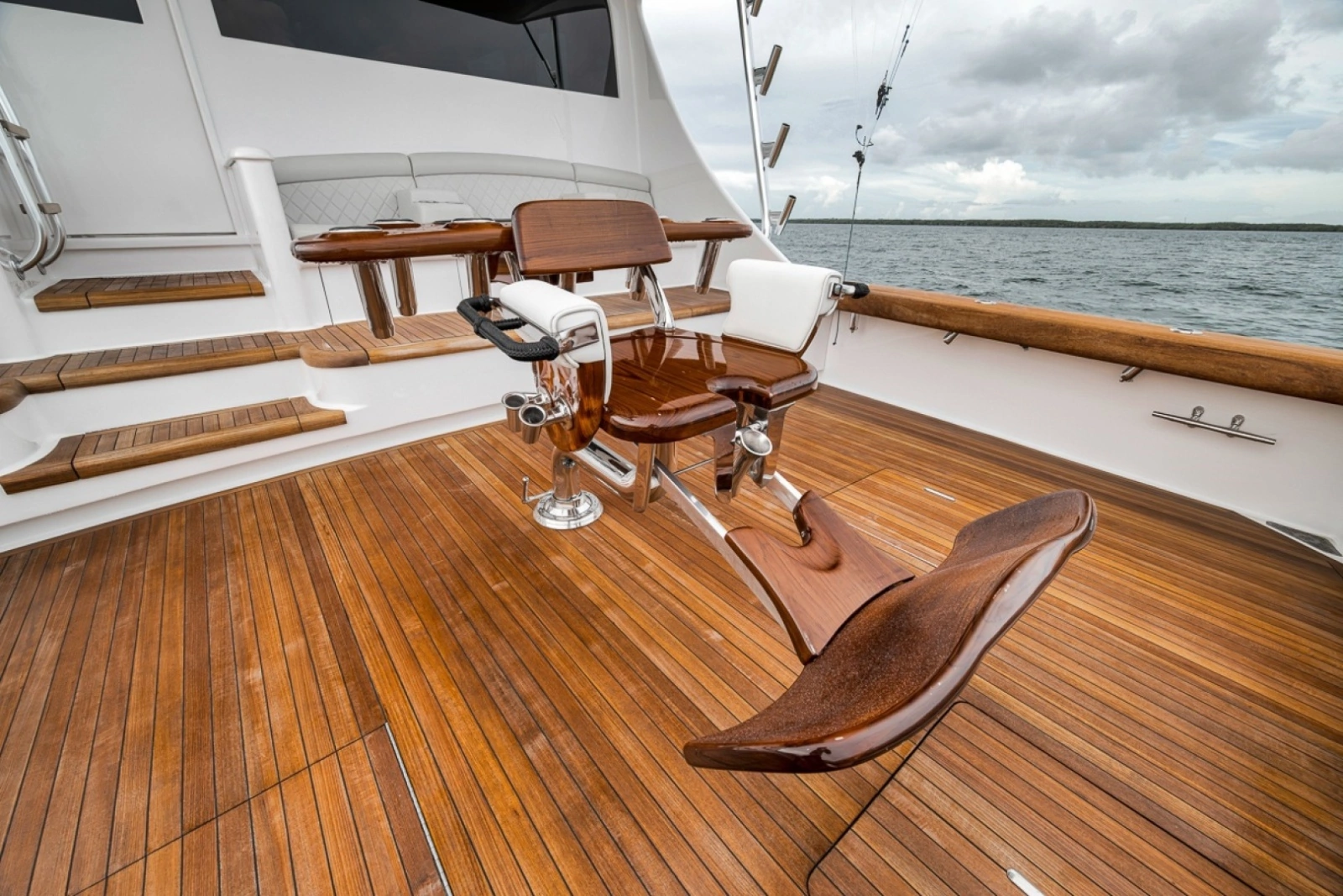 2021 Weaver 75 Convertible