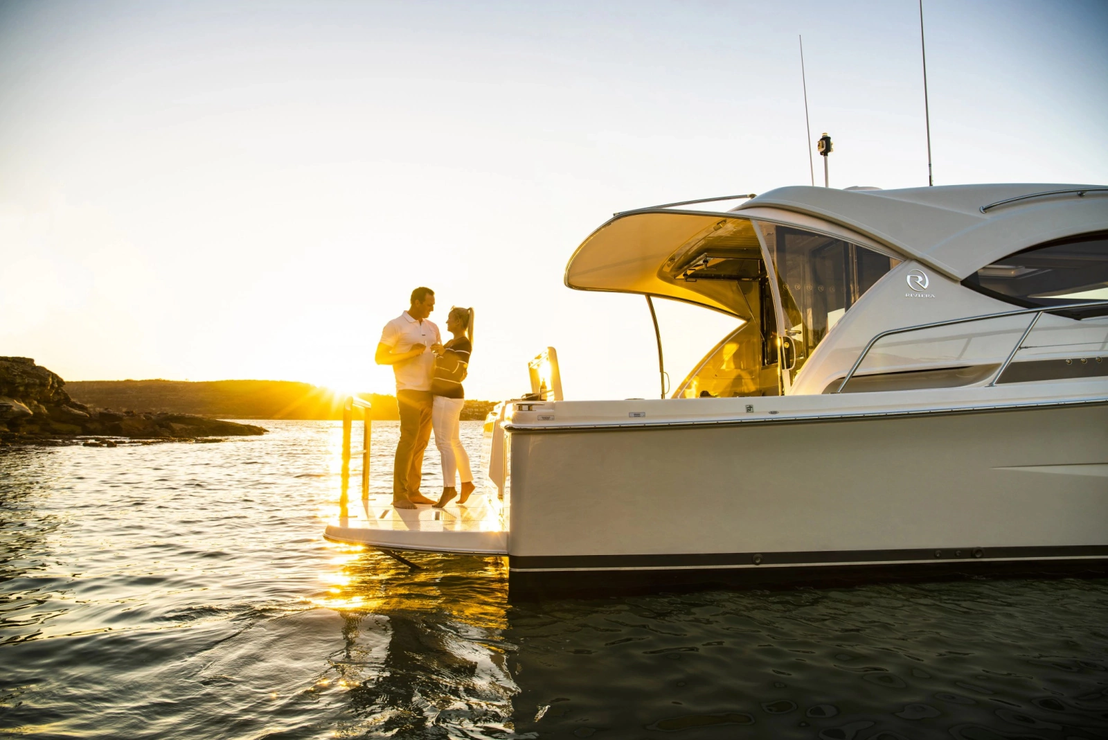 395 SUV 40ft Riviera Yacht For Sale