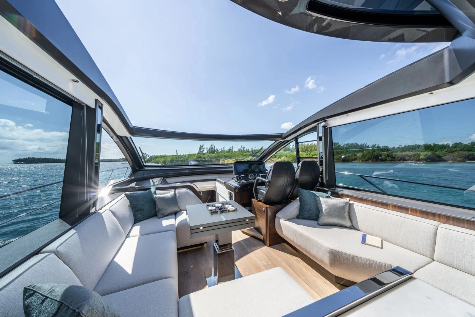PREDATOR 65 65ft Sunseeker Yacht For Sale