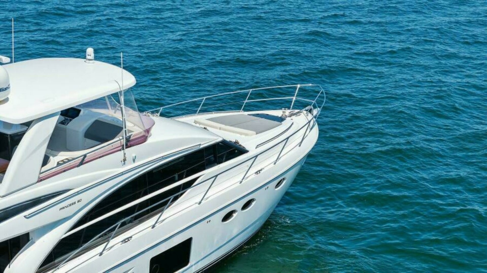 60' 2016 Princess 60 Flybridge