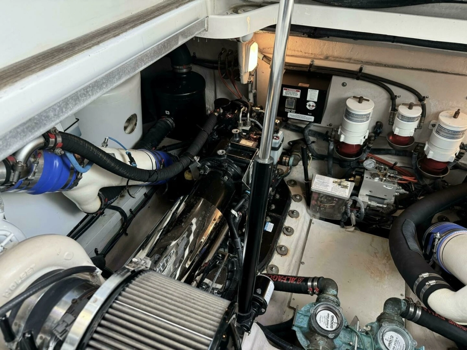 2016 Sea Ray 470 Sundancer 'Lopez Cove II' - Engine Room
