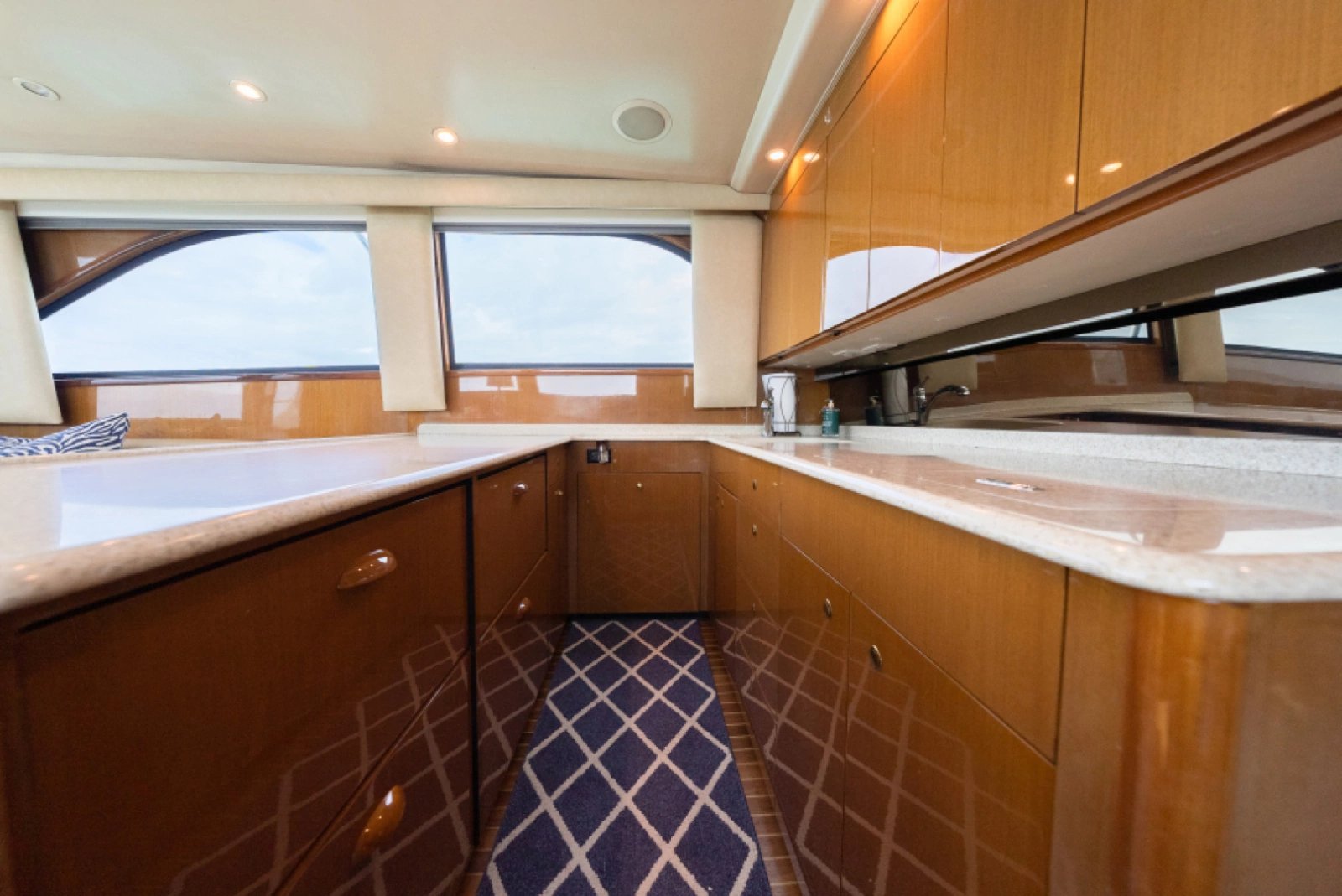 2003 Viking 45 Convertible photo 25