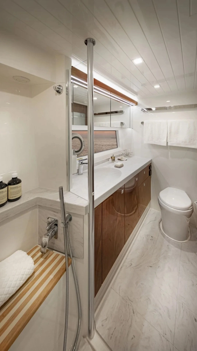 72 SPORTS MOTOR YACHT 72ft Riviera Yacht For Sale