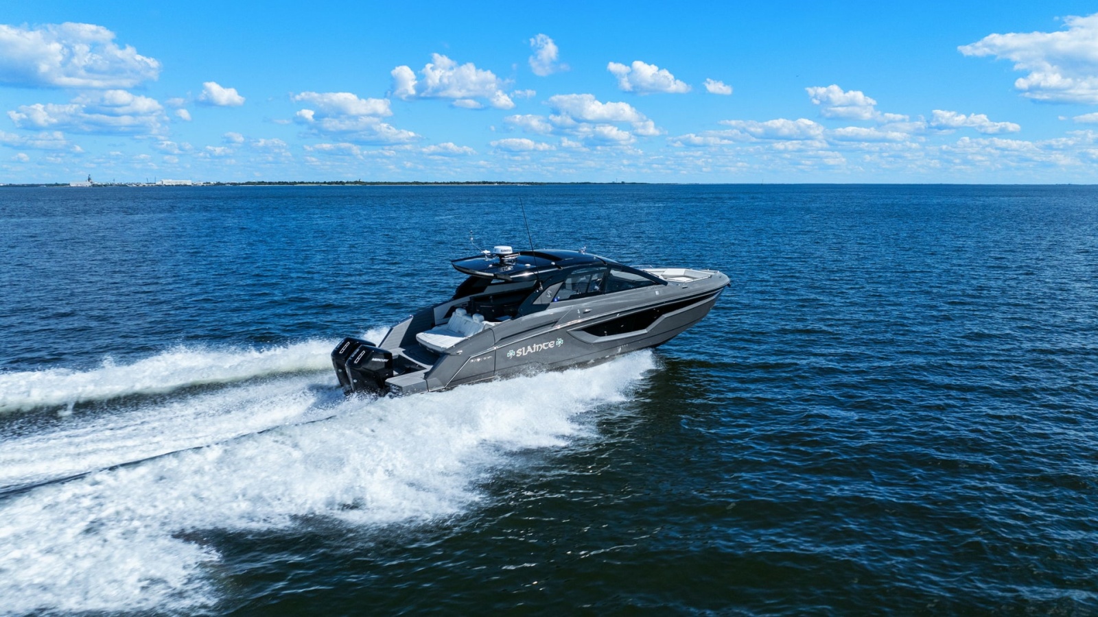 Cruisers Yachts 42 GLS at Sea