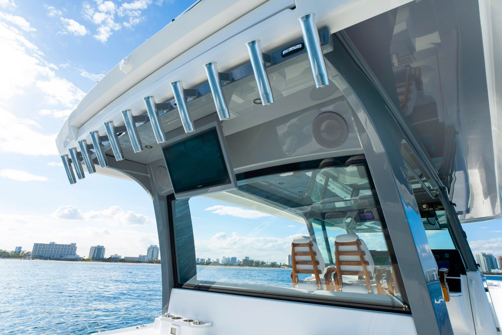 56ft HCB Yacht For Sale