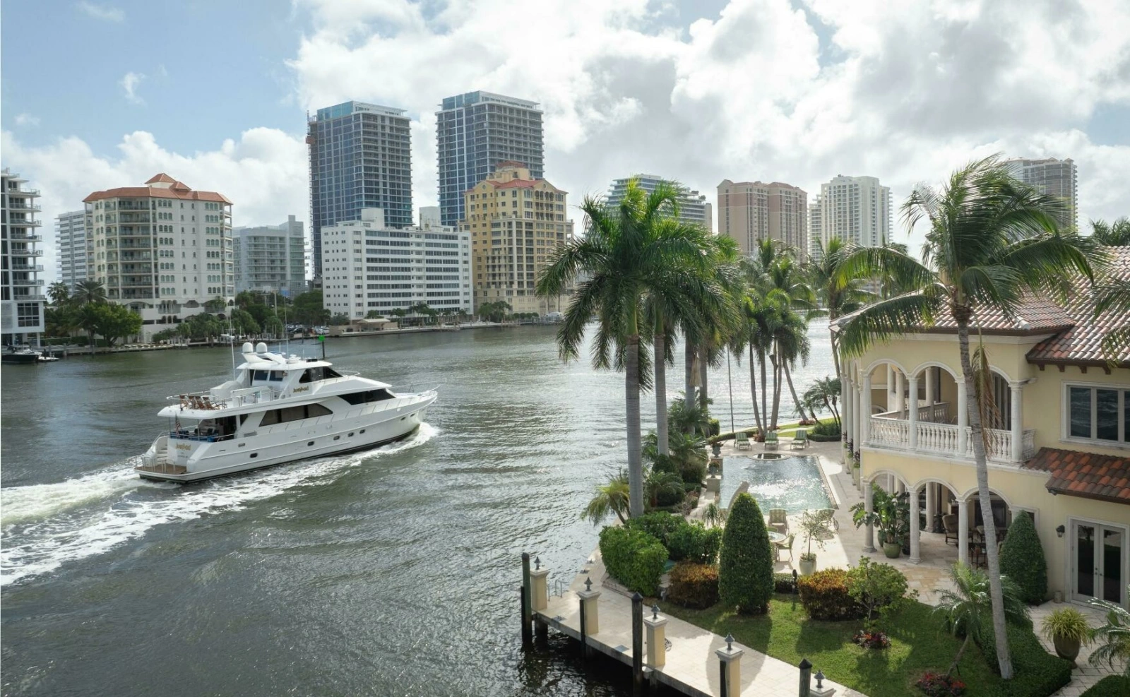 2005 Ocean Alexander 80 motoryacht