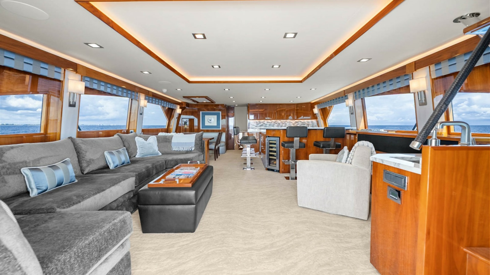Luxurious Salon with Panoramic Views