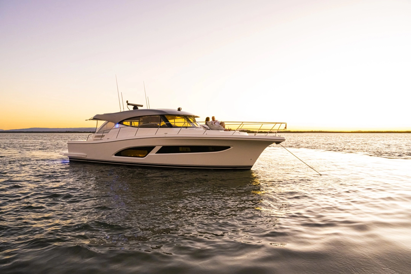 465 SUV 46ft Riviera Yacht For Sale