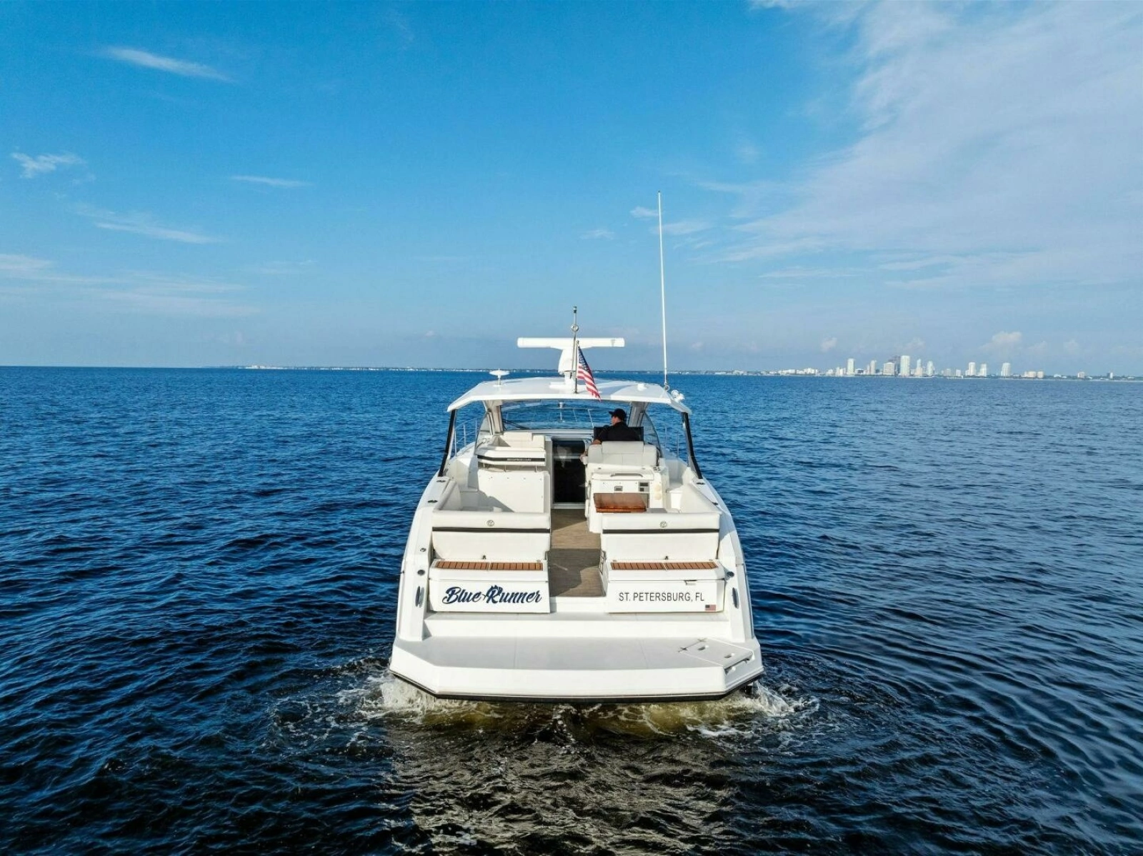 2015 Cruisers 390 EC 'Blue Runner'