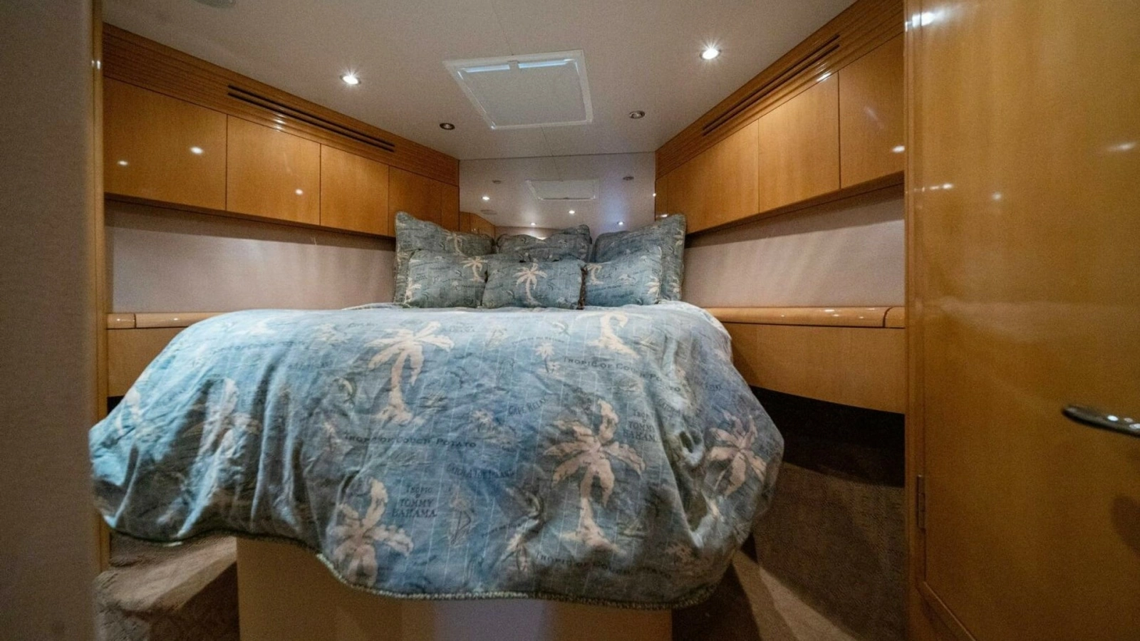 2003 Hatteras 54 Convertible - Big Boyd