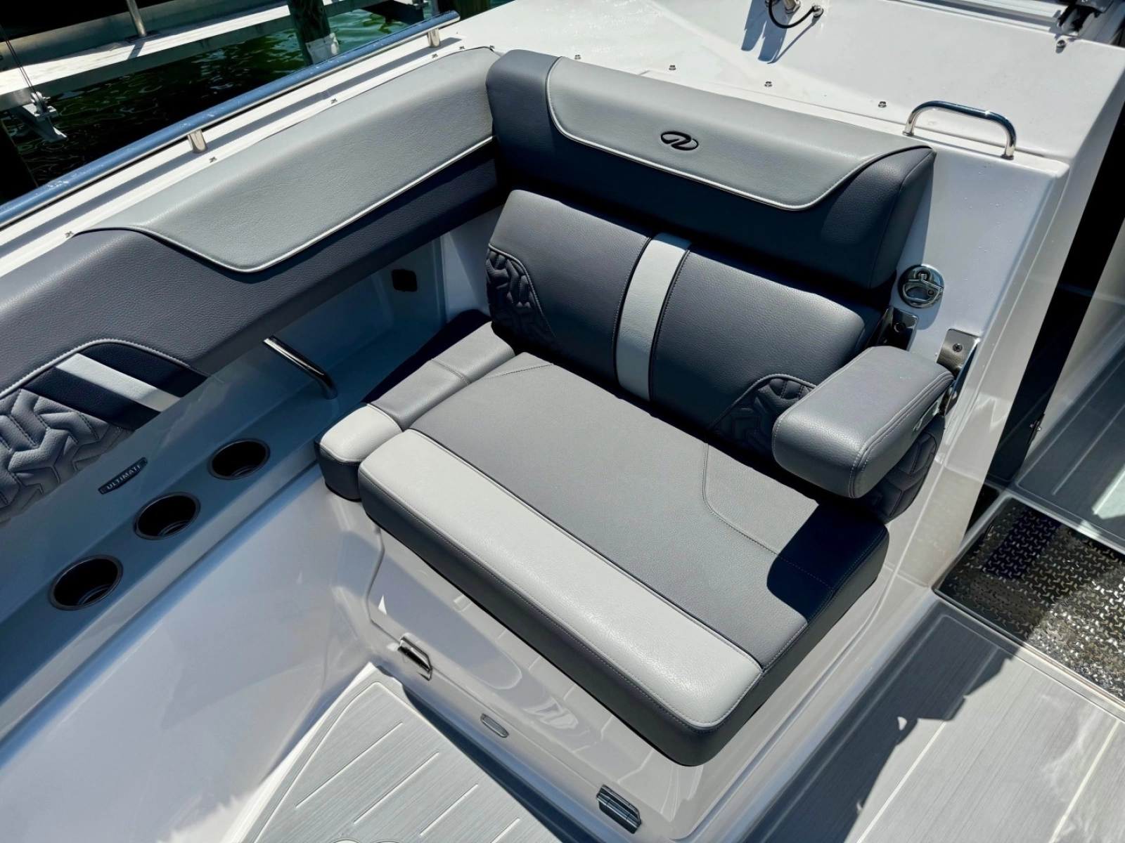 2025 Regal LS36-