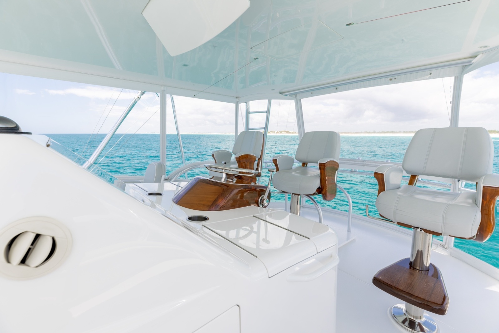 2023 Viking 72 Convertible- TEAM SUPREME- Helm