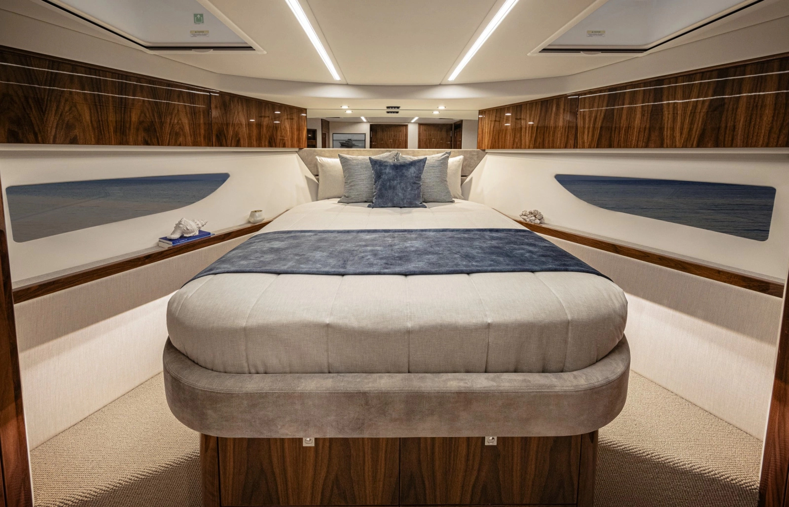 2026 Riviera 50 Sports Motor Yacht