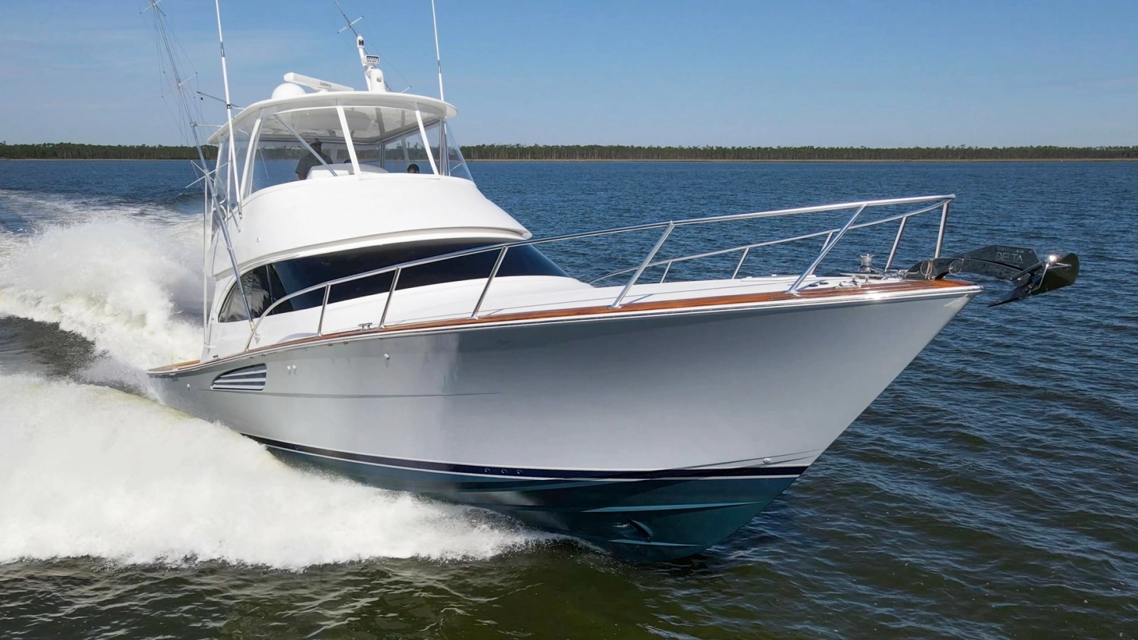 Dynamic Bow View in Motion