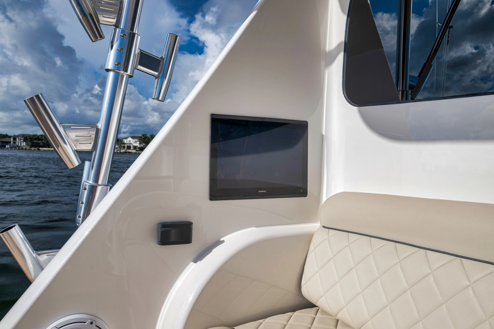 2020 Viking 68 Convertible