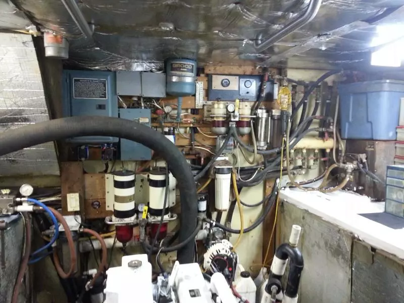 Diesel Duck  50 Engine Room 1