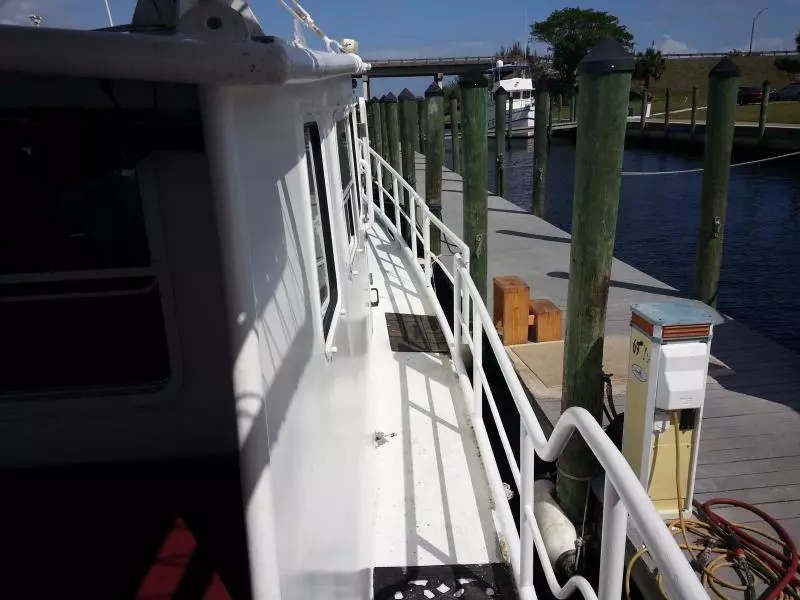 Diesel Duck  50 Starboard View