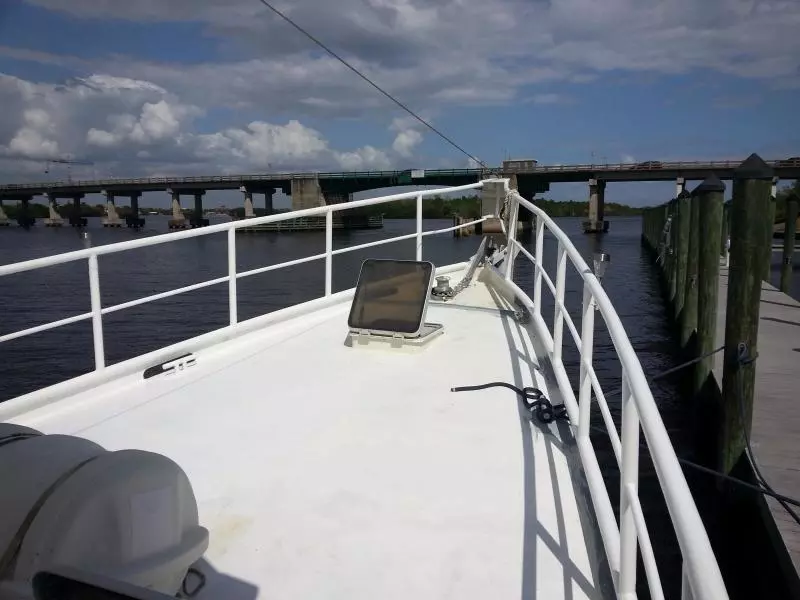 Diesel Duck  50 Foredeck