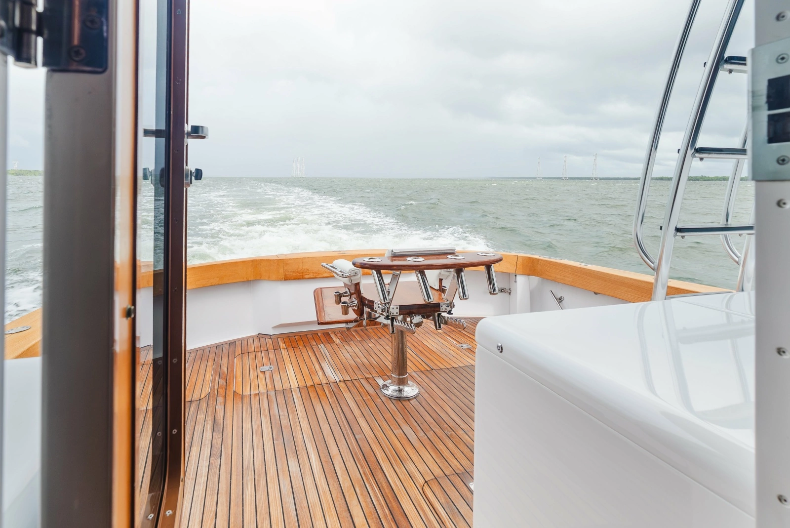 2005 Hatteras 60 Convertible