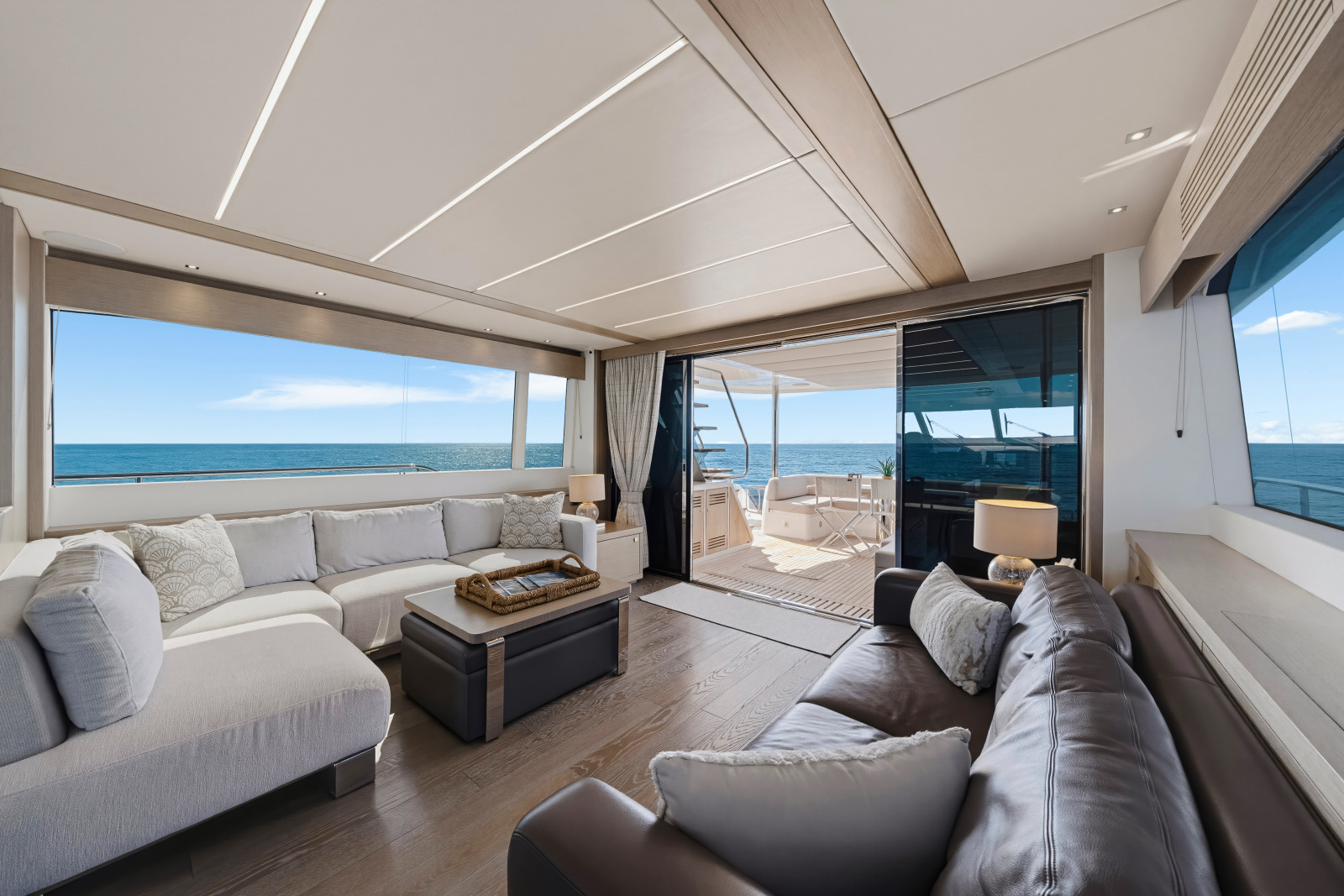 2020 Sunseeker 76 Yacht